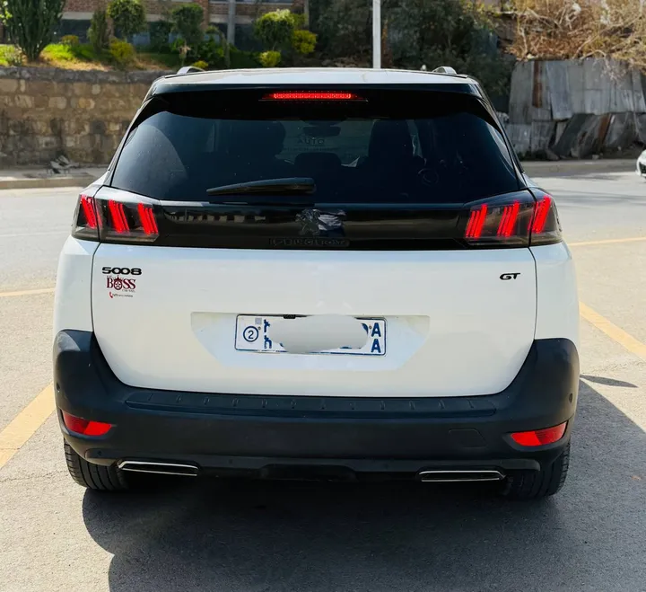 Peugeot 5008 2022 SUV – photo 8