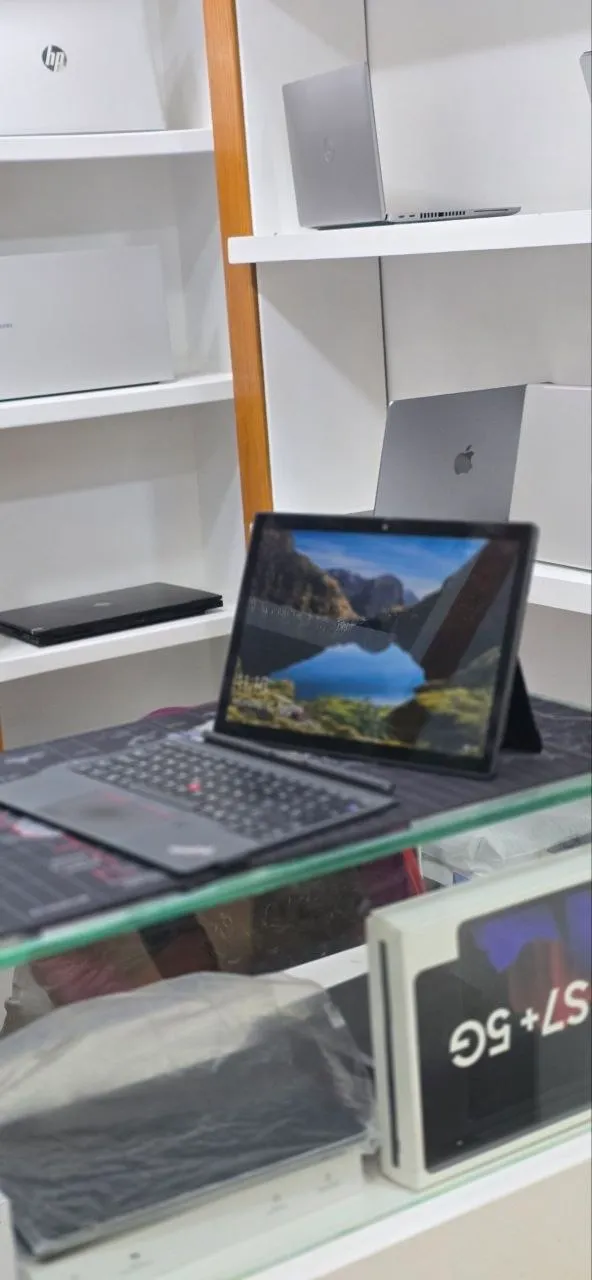 Lenovo ThinkPad Detachable i7 Touchscreen Laptop – photo 3