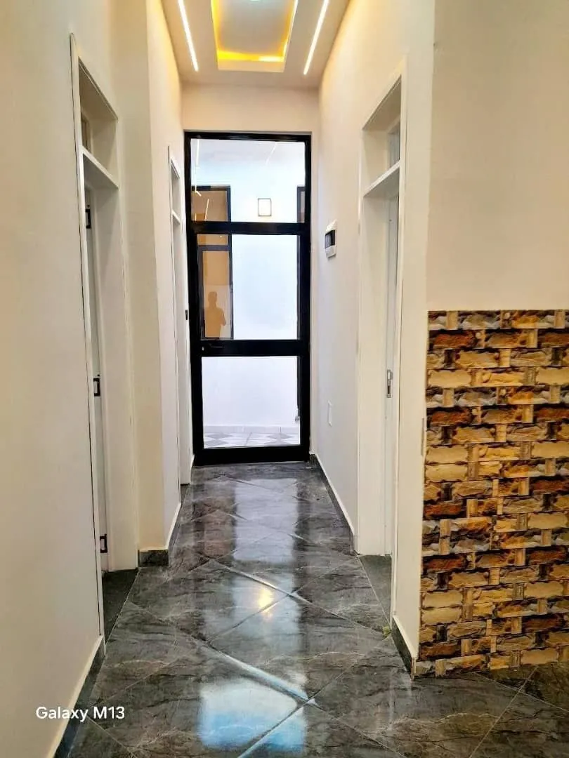 Villa for Sale in Summit – photo 7