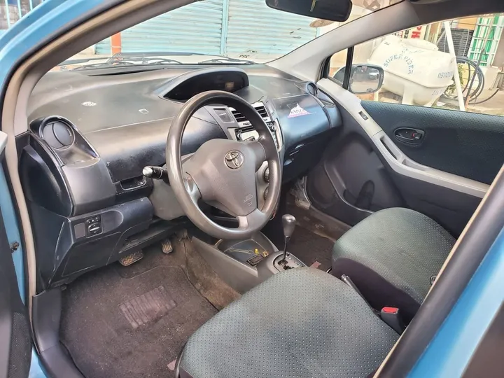 Toyota Yaris Compact 2007 Automatic – photo 5