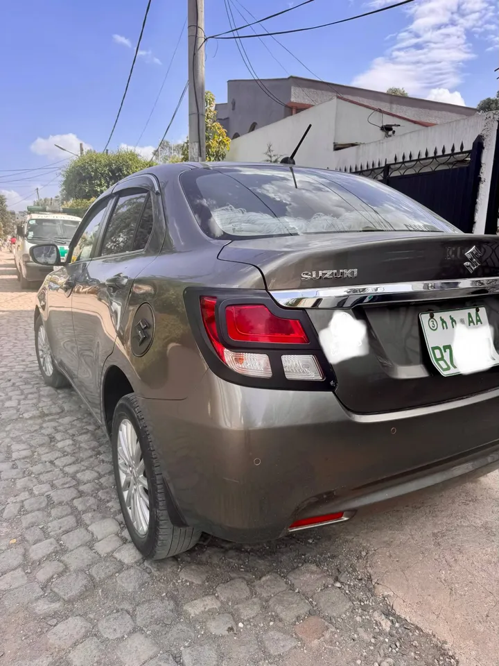 Suzuki Dzire 2022 Automatic – photo 6