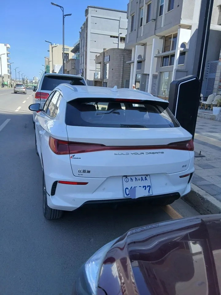 BYD E2 2024 Electric – photo 3