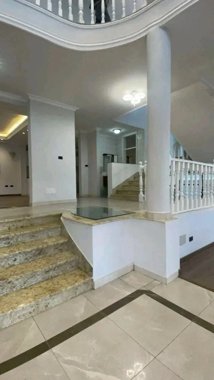 Modern G+2 House at CMC – photo 6