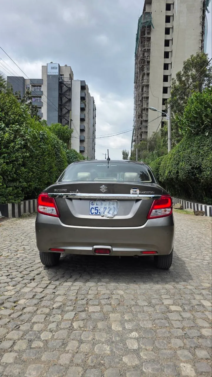 Suzuki Dzire 2021 Automatic – photo 7