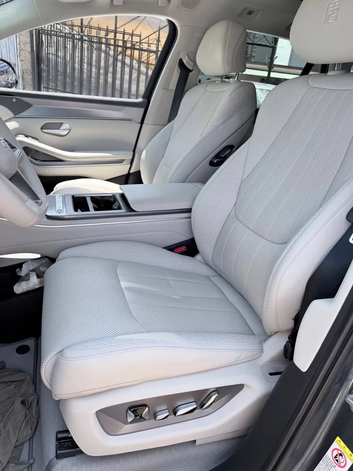 BYD Tang-L DM-i Plug-in Hybrid – photo 6