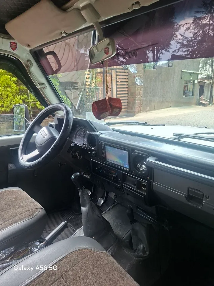 Toyota Landcruiser Long Base Diesel 2006 – photo 10