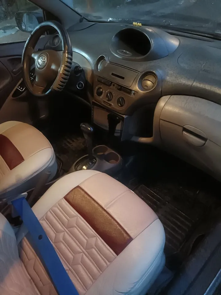 Toyota Platz 2005 Sedan – photo 7