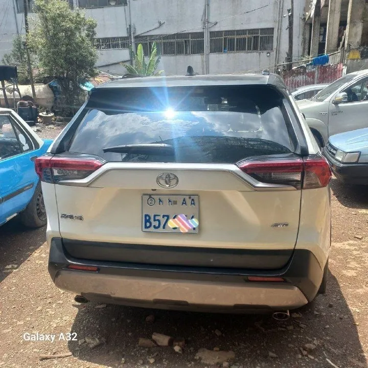 Toyota Rav4 2020 – photo 5