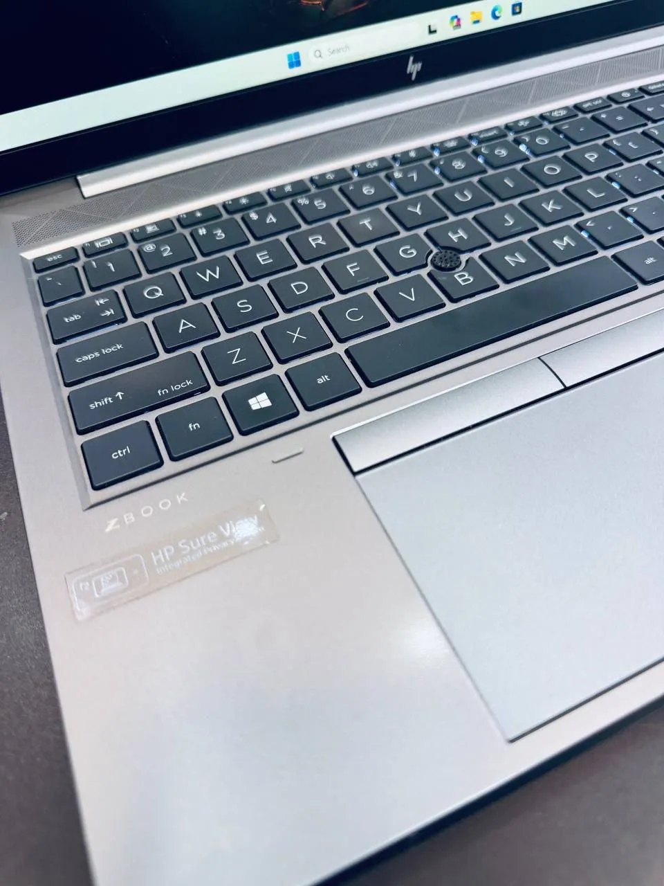 HP ZBook Firefly G8 Workstation – photo 4