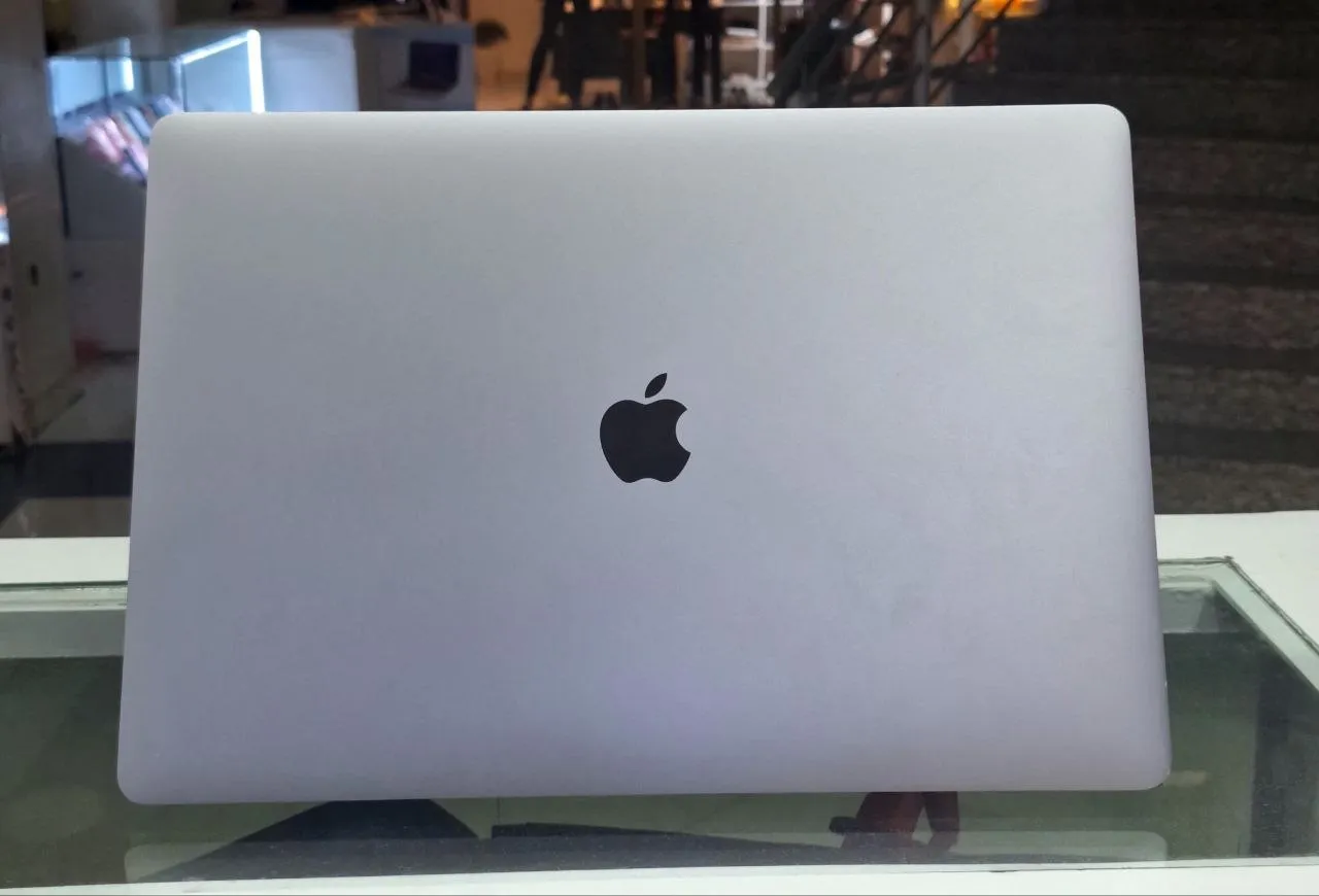 Apple MacBook Pro 2017 15-inch – photo 4