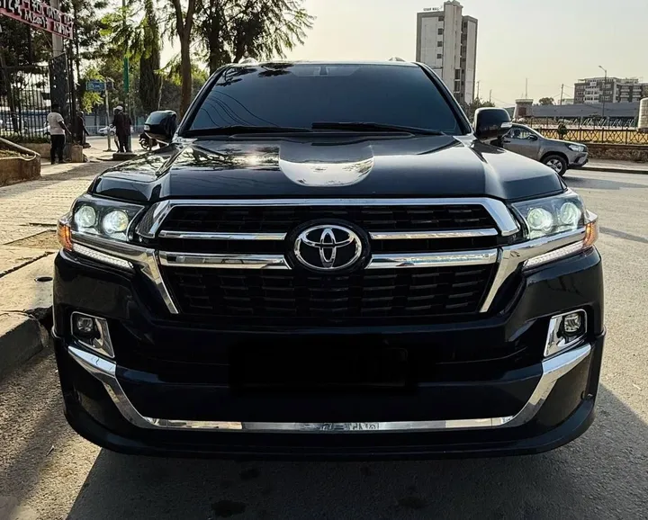 Toyota Land Cruiser 2016 Diesel Automatic – photo 8
