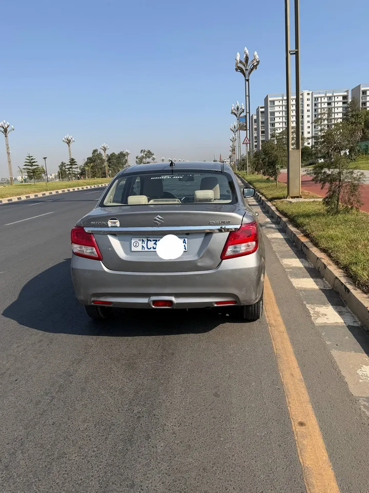 Suzuki Dzire 2022 Automatic – photo 9
