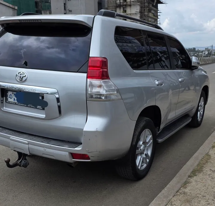 Toyota Land Cruiser Prado 2012 – photo 5