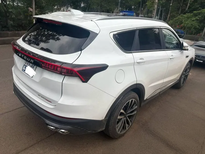 Jetour X-70 Plus 2023 SUV – photo 7