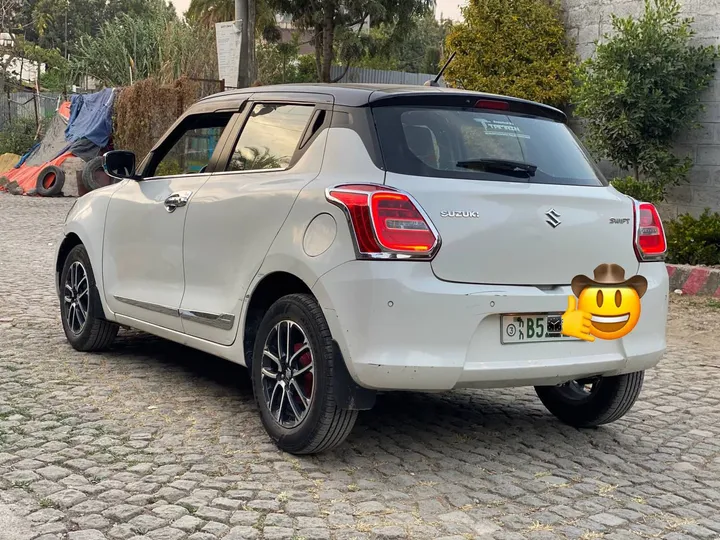 Suzuki Swift 2022 Automatic – photo 5