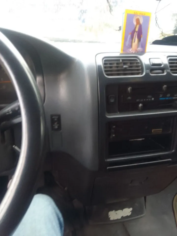 Toyota Dolphin 2L Diesel Manual – photo 9