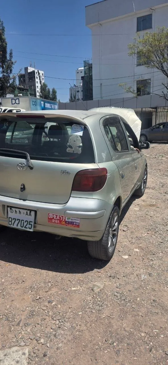 Toyota Vitz 2002 Automatic 1.0L – photo 6
