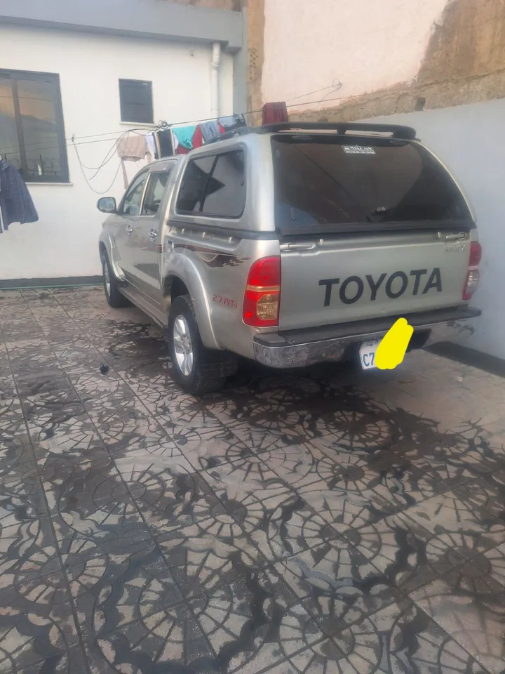 Toyota Hilux Double Cab 2015 – photo 3