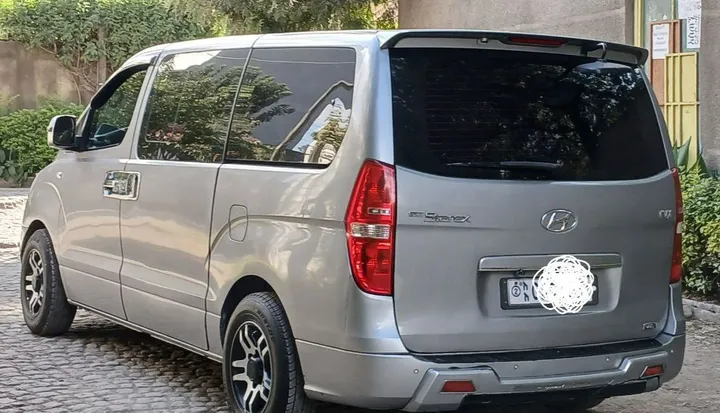 Hyundai Starex Grand Starex 2014 – photo 4