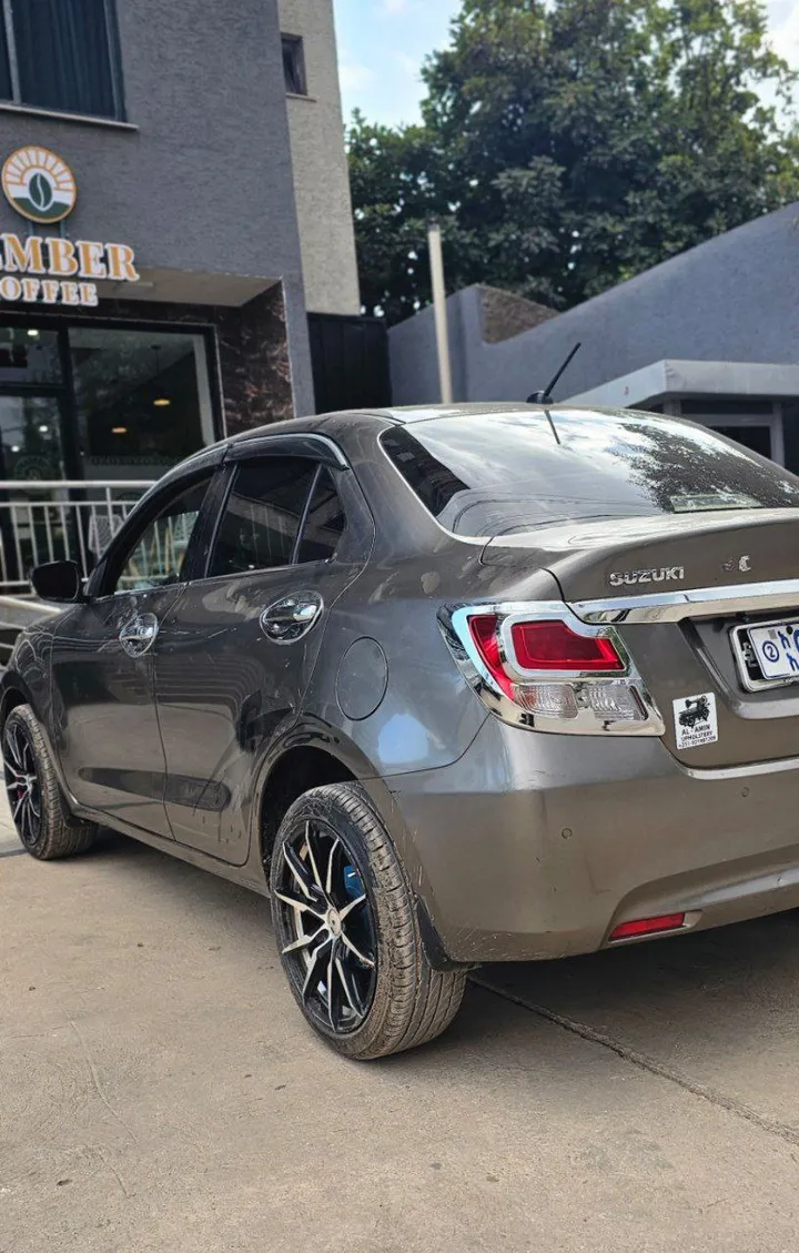 Suzuki Dzire 2022 Automatic – photo 8