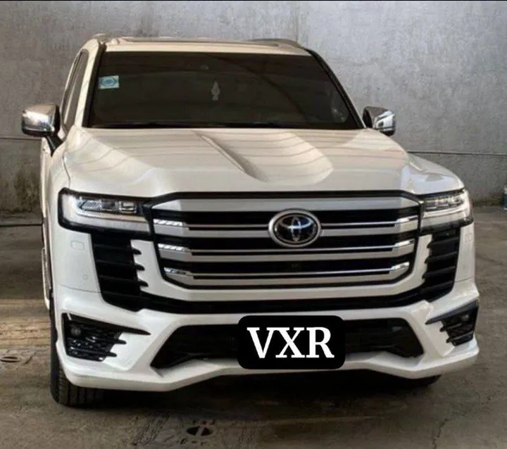 Toyota Land Cruiser VXR 2023 – photo 3