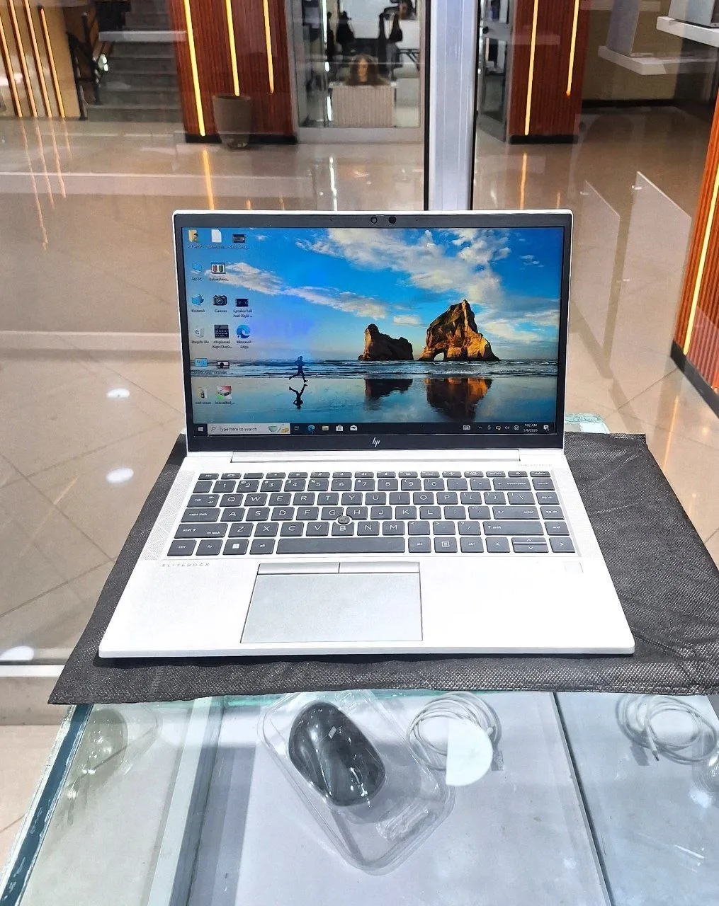 HP EliteBook 840 G8 – photo 3