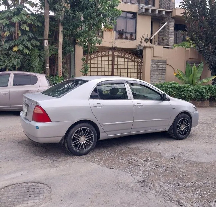 Toyota Corolla 2004 Automatic – photo 6