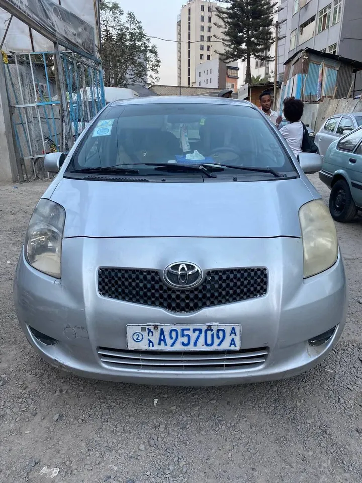 Toyota Yaris 2007 Automatic – photo 4