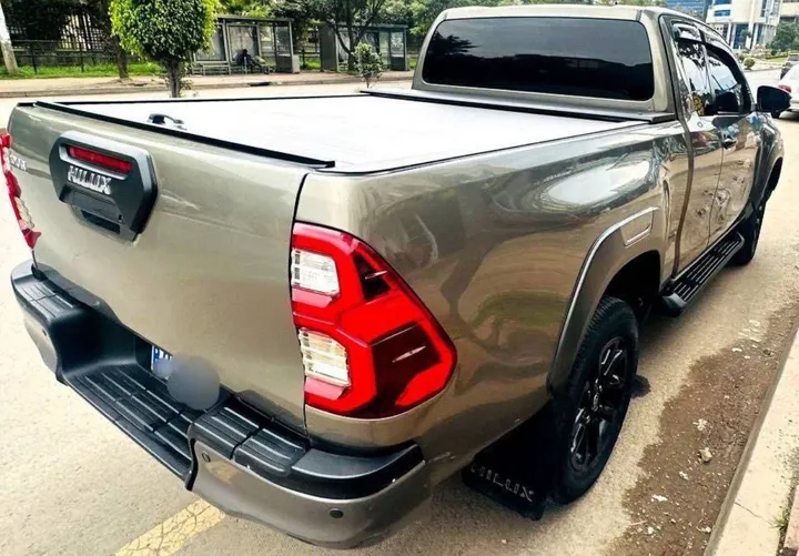 Toyota Hilux Invincible 2021 Automatic – photo 4