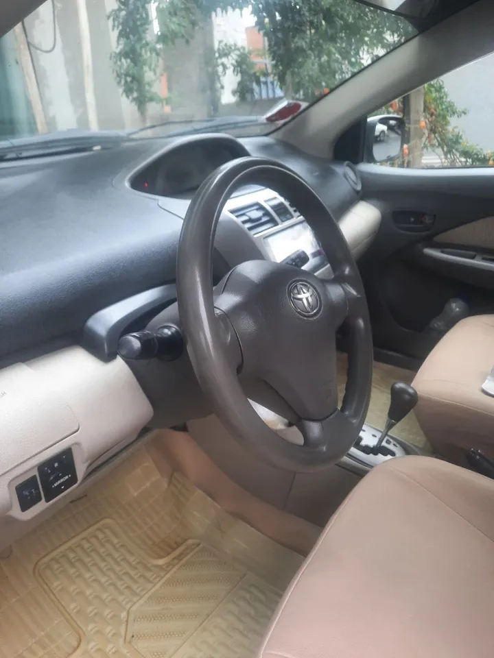 2010 Toyota Belta Sedan – photo 5