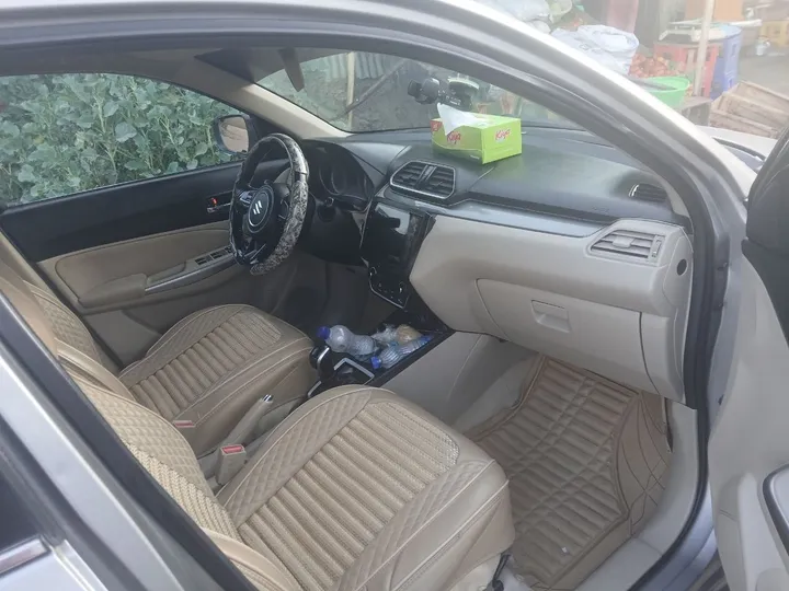 Suzuki Dzire 2022 Automatic – photo 5