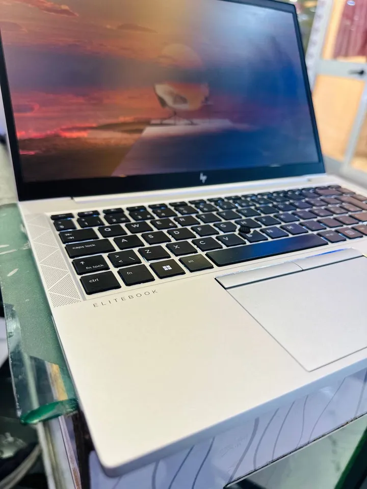 2021 HP EliteBook 840 G8 – photo 4