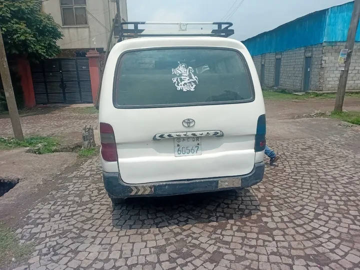 Toyota Dolphin Minibus 2008 – photo 5