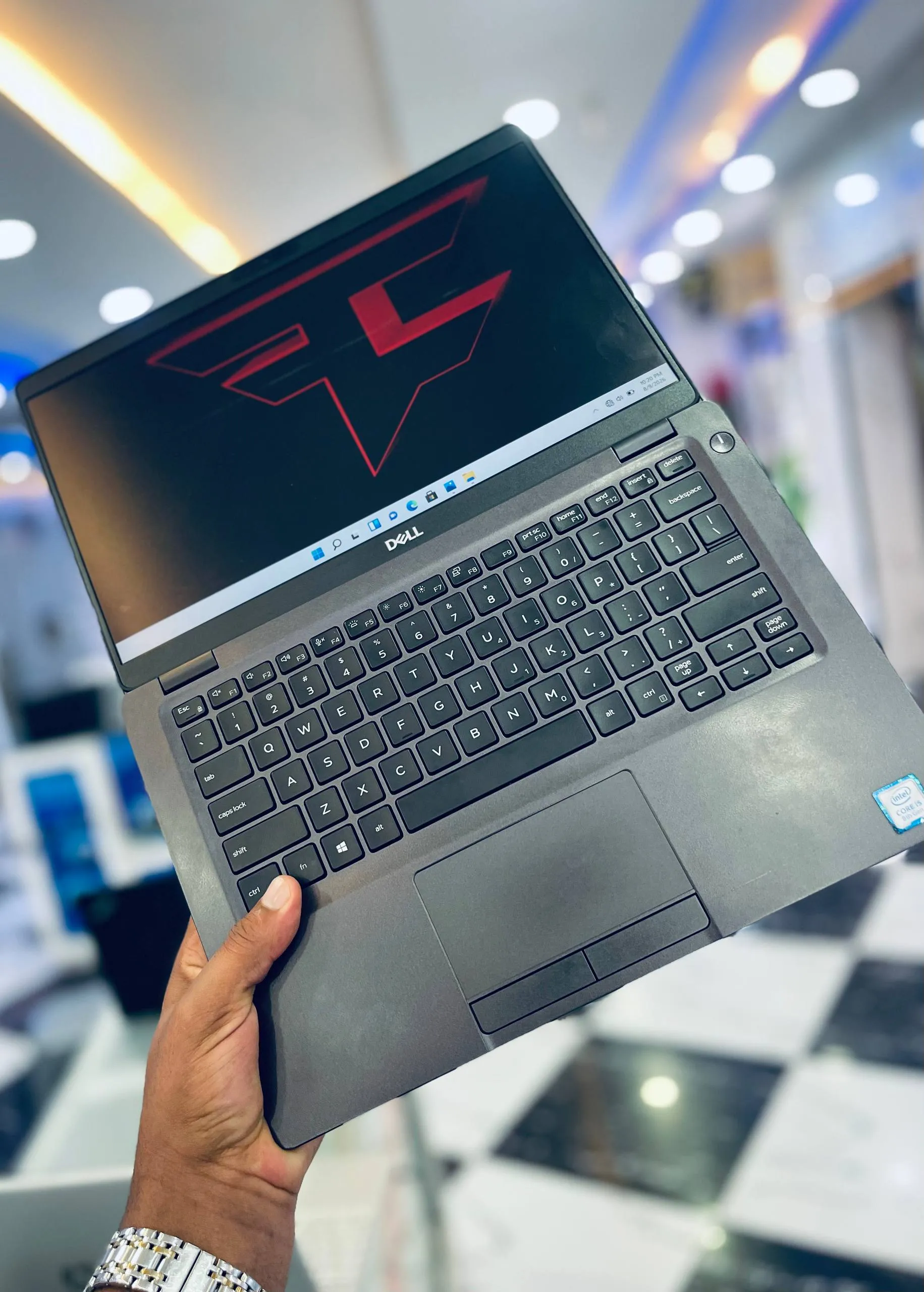 Dell Latitude Touchscreen i5 8th Gen – photo 3