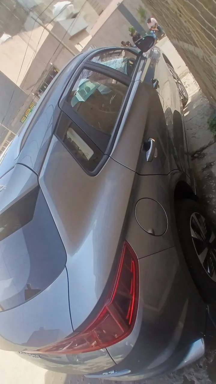 BYD e2 Flying Electric Hatchback – photo 6