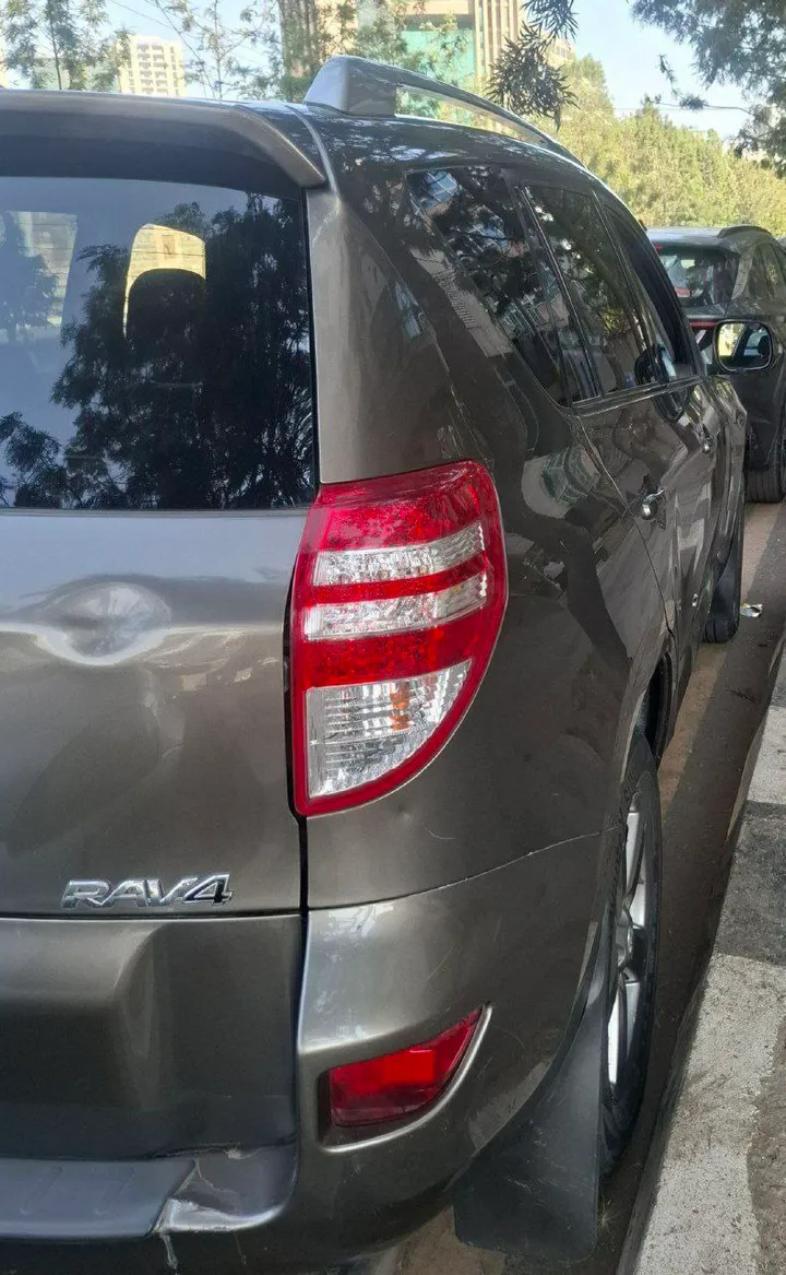 Toyota RAV4 2012 Automatic 2.0L – photo 7