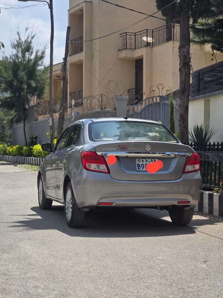 Suzuki Dzire 2021 Automatic – photo 7