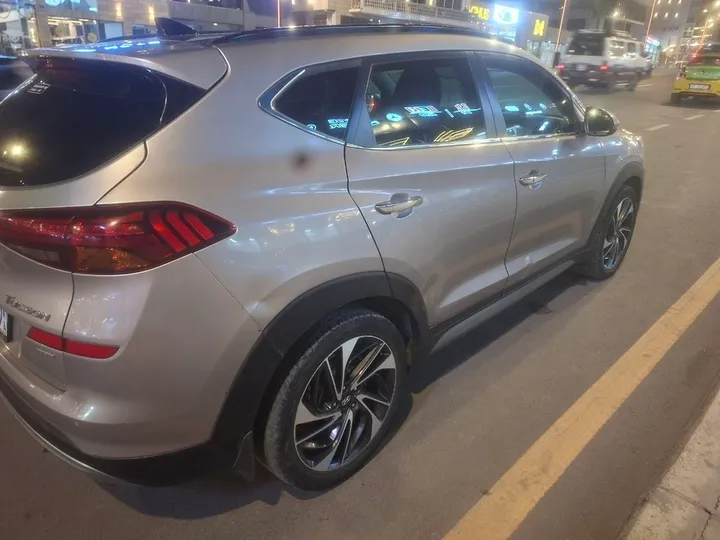 2020 Hyundai Tucson 1.6L Automatic – photo 3