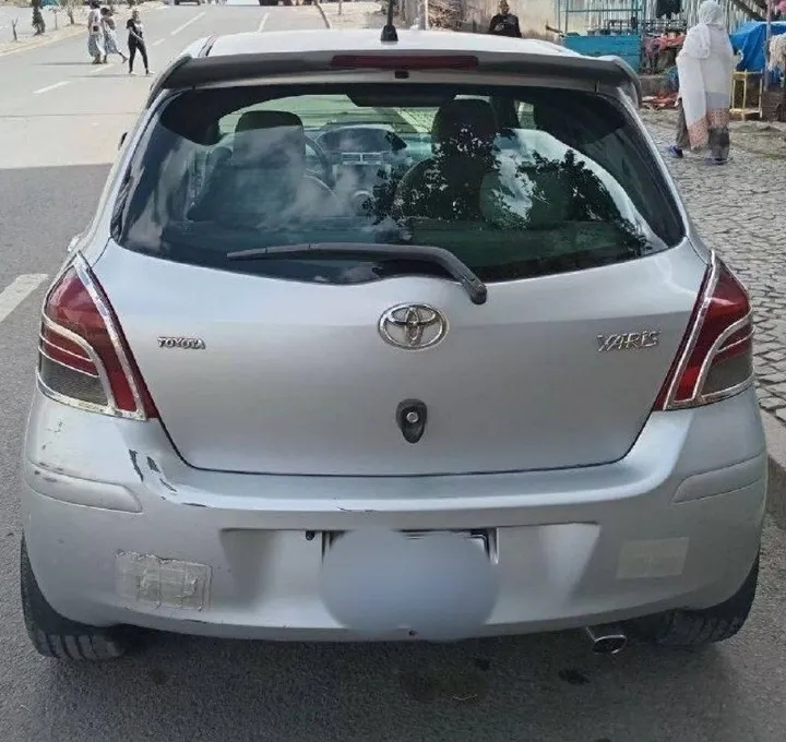 Toyota Yaris Compact 2008 – photo 4