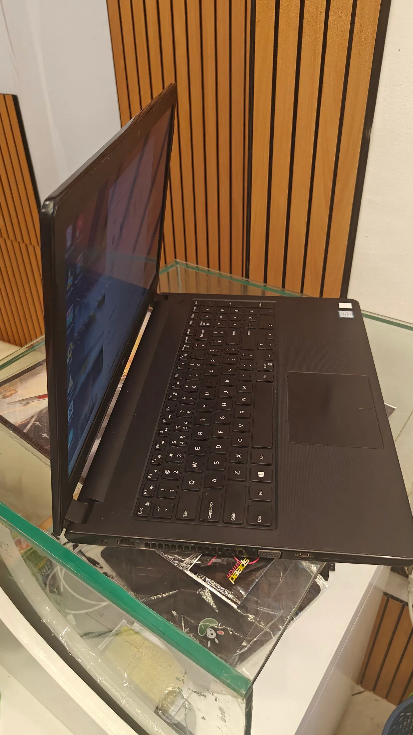 Dell Vostro 3559 Laptop – photo 4