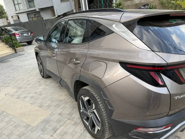 Hyundai Tucson 2022 SUV – photo 4
