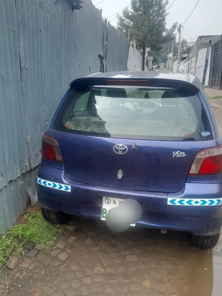 Toyota Vitz 2001 Automatic – photo 3