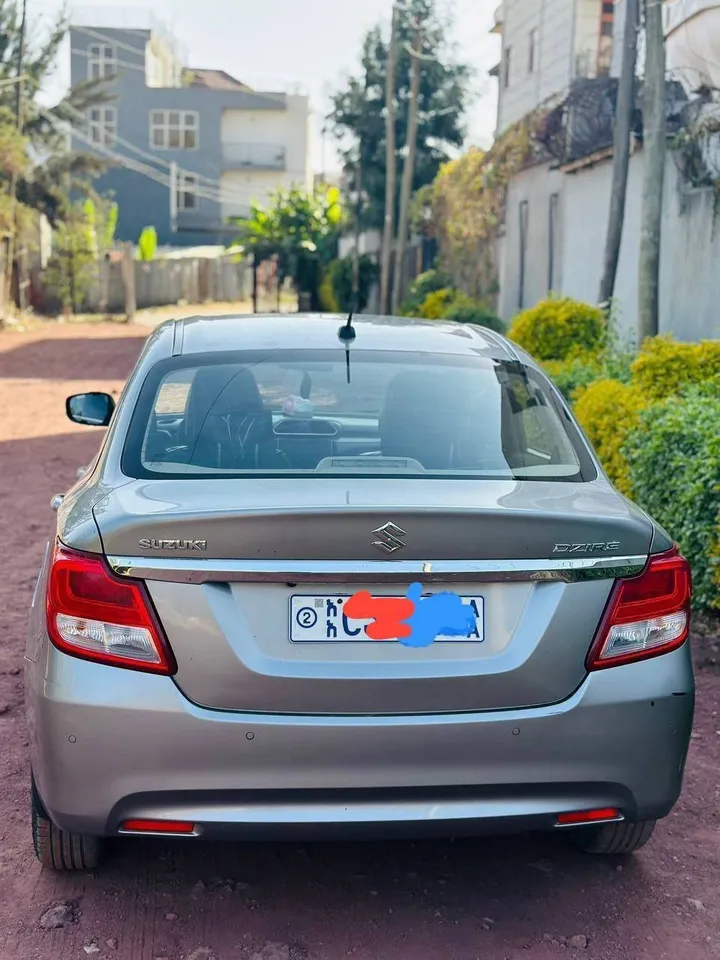 Suzuki Dzire 2022 Automatic Sedan – photo 3