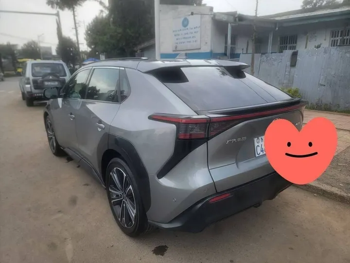 Toyota bZ4X AWD Ultra 2022 – photo 3