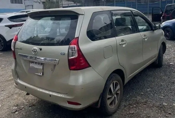 Toyota Avanza 2016 Automatic – photo 4