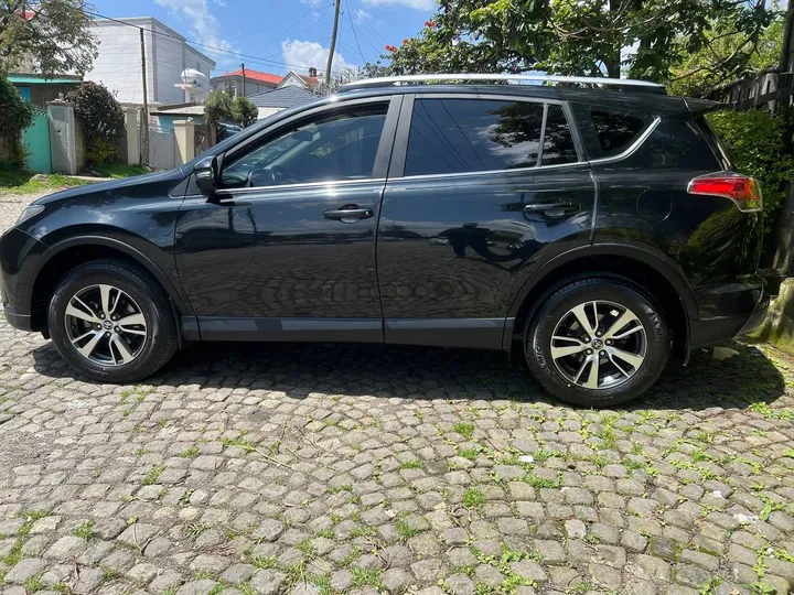 Toyota RAV4 2017 AWD Automatic – photo 3