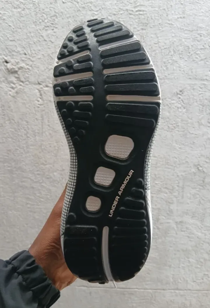 Original Under Armour HOVR – photo 6