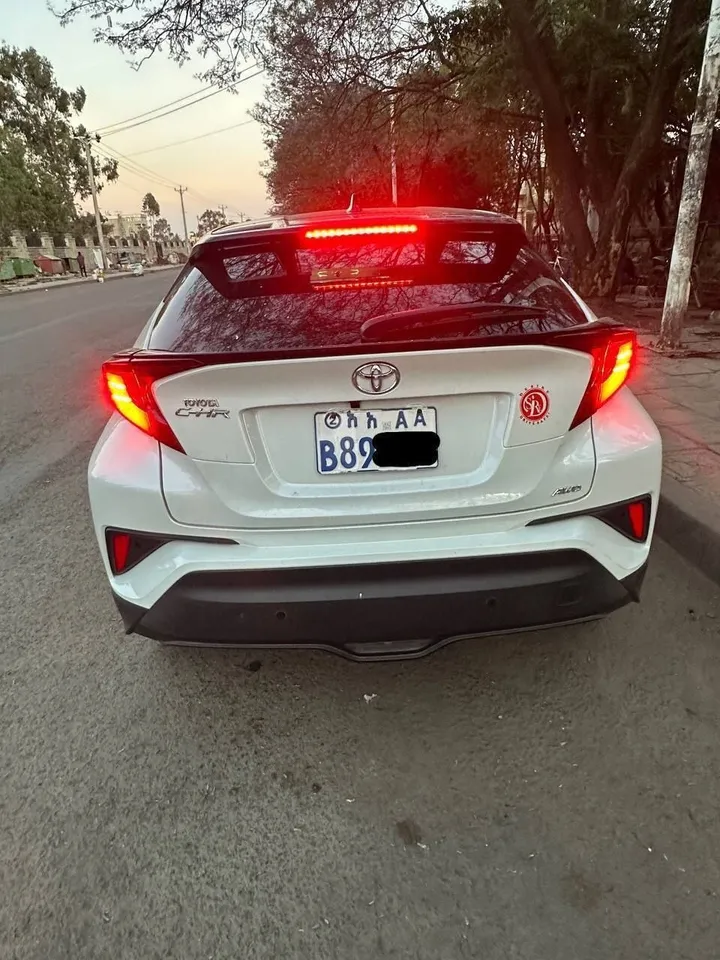 Toyota CHR 2022 Automatic – photo 3