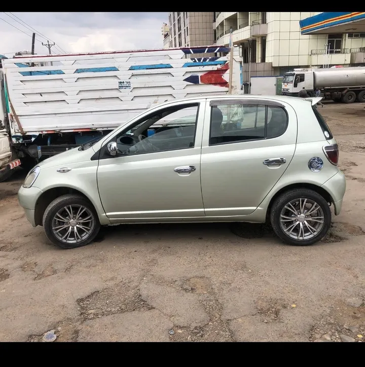 Toyota Vitz 2001 Automatic – photo 4