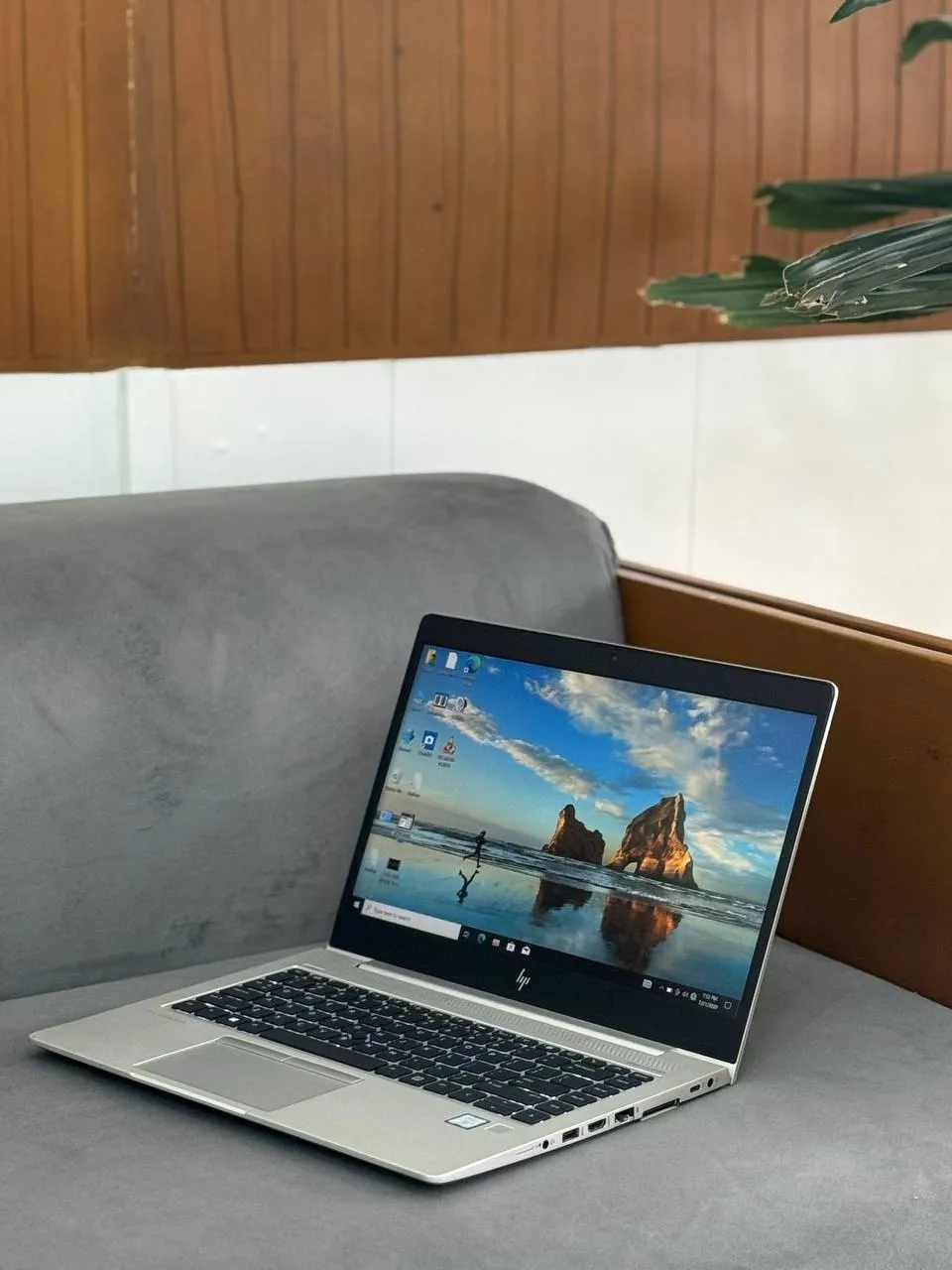HP EliteBook 840 G5 Laptop – photo 4